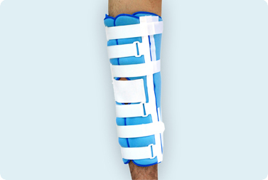 Tri-Panel Knee Splint